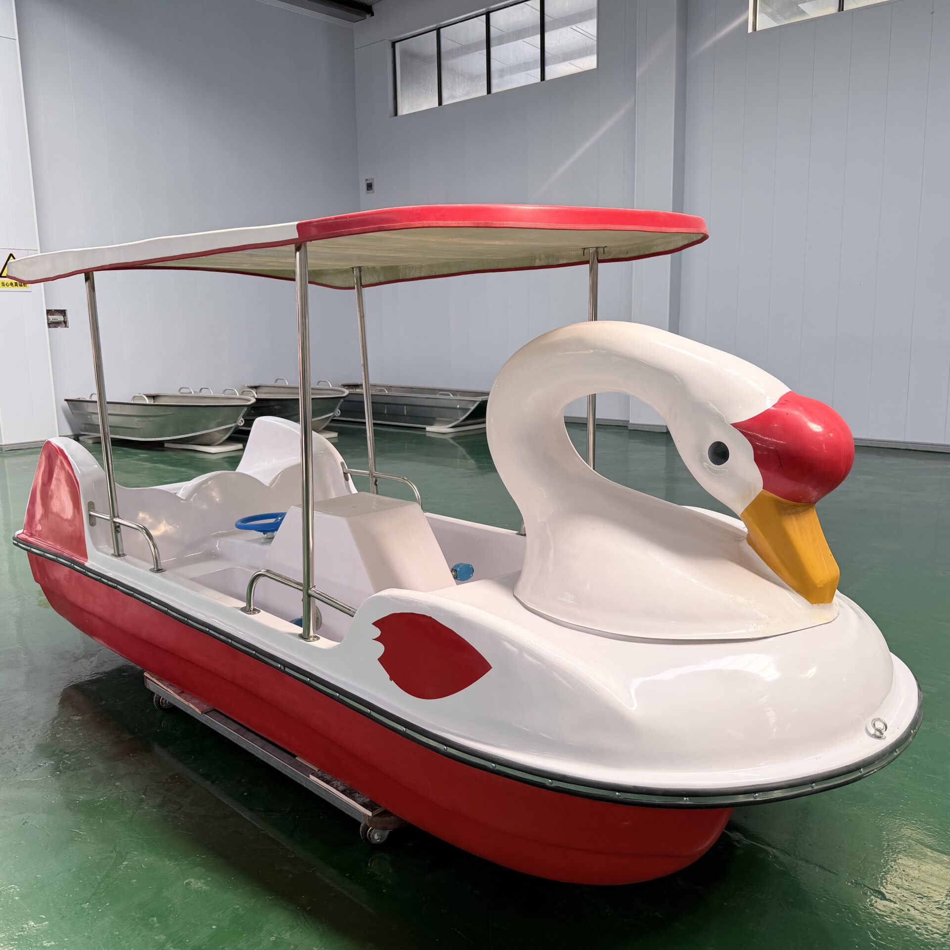 4 person fiberglass swan pedal boat