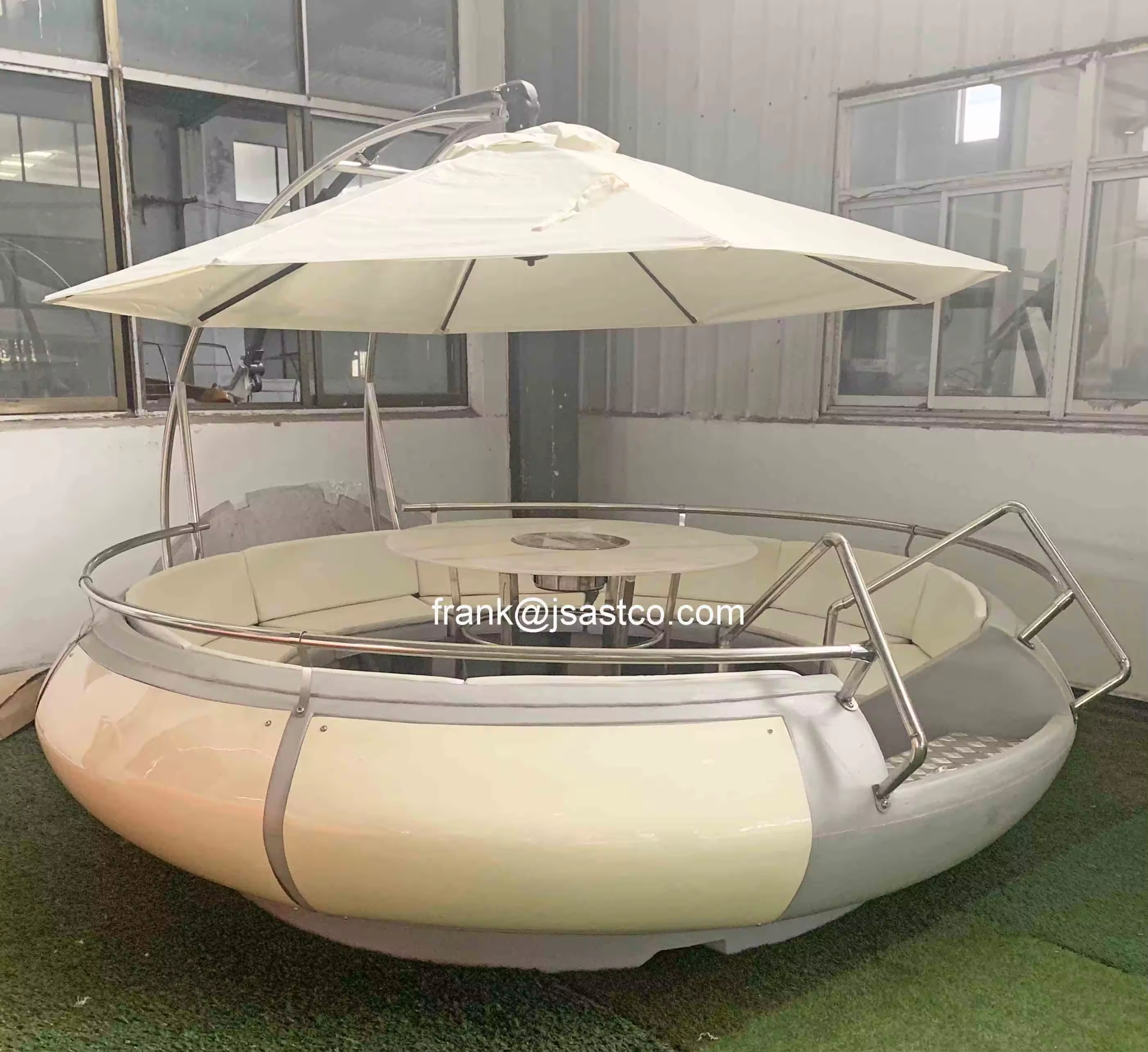 10 Person Electric BBQ Donut boat for sale - Image 2